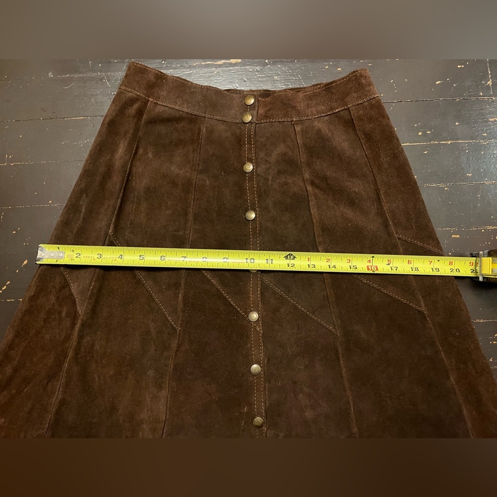 Vintage Suede Leather Skirt Brown Maple Leaf Snap Front Canada Appliqué Midi Vtg - Picture 13 of 14